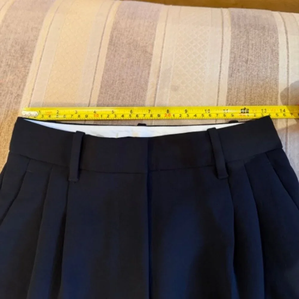 Aritzia Effortless Pant - Picture 4 of 7